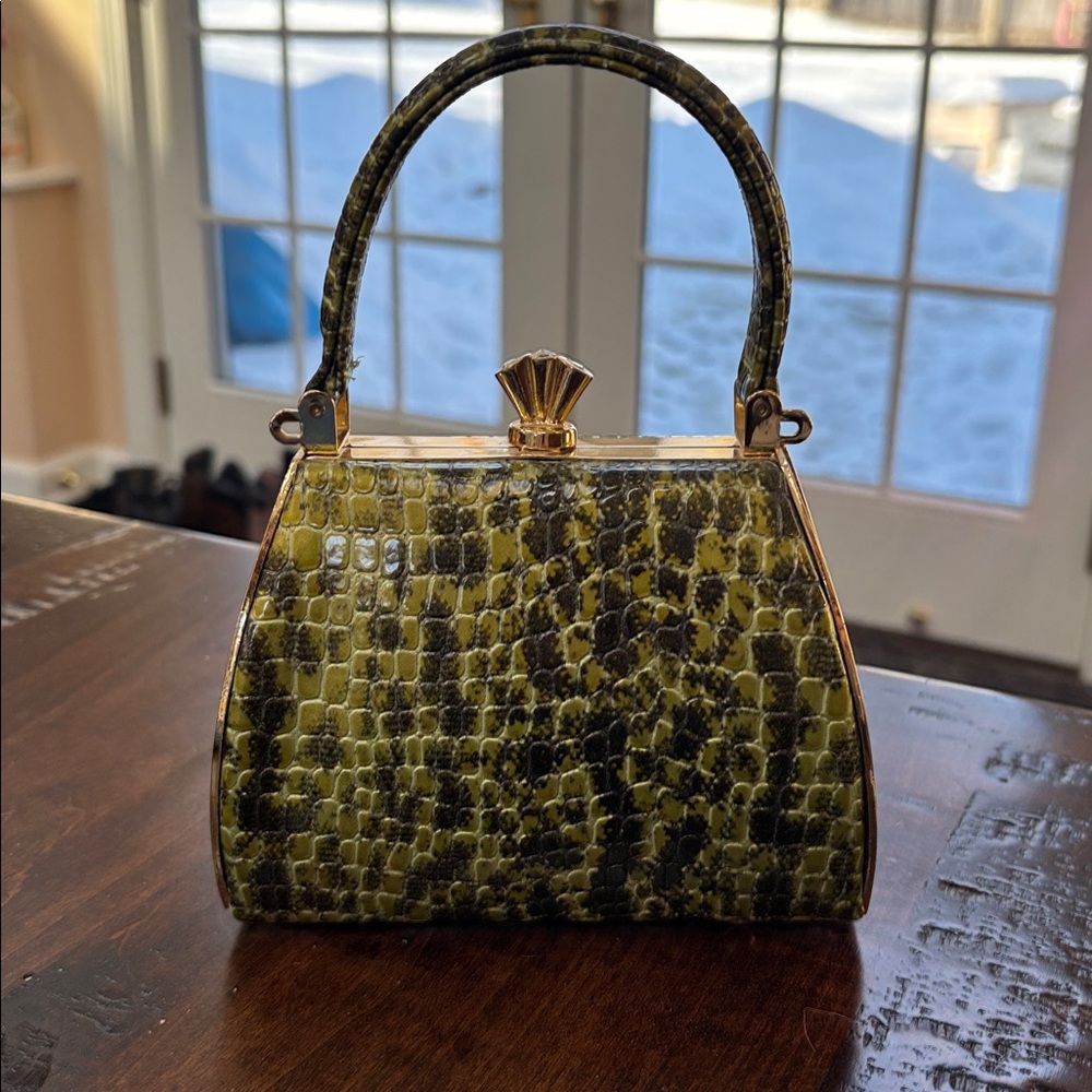 Debbie Brooks green acrylic/leather embossed mini bag - Picture 2 of 8
